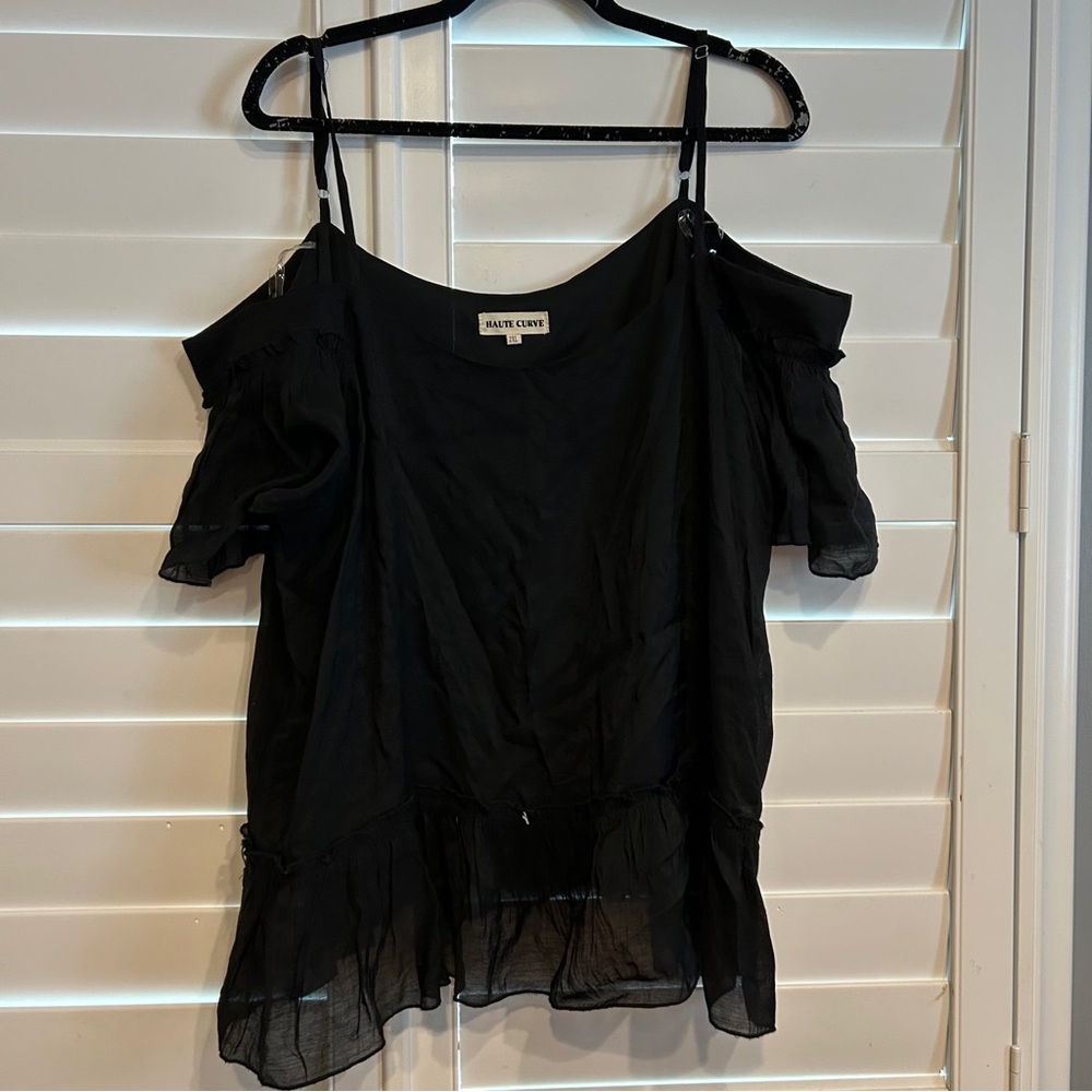 Haute Curve Ruffle Off the Shoulder Top Black Size 2XL